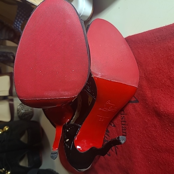 Christian Louboutin - Picture 6 of 8